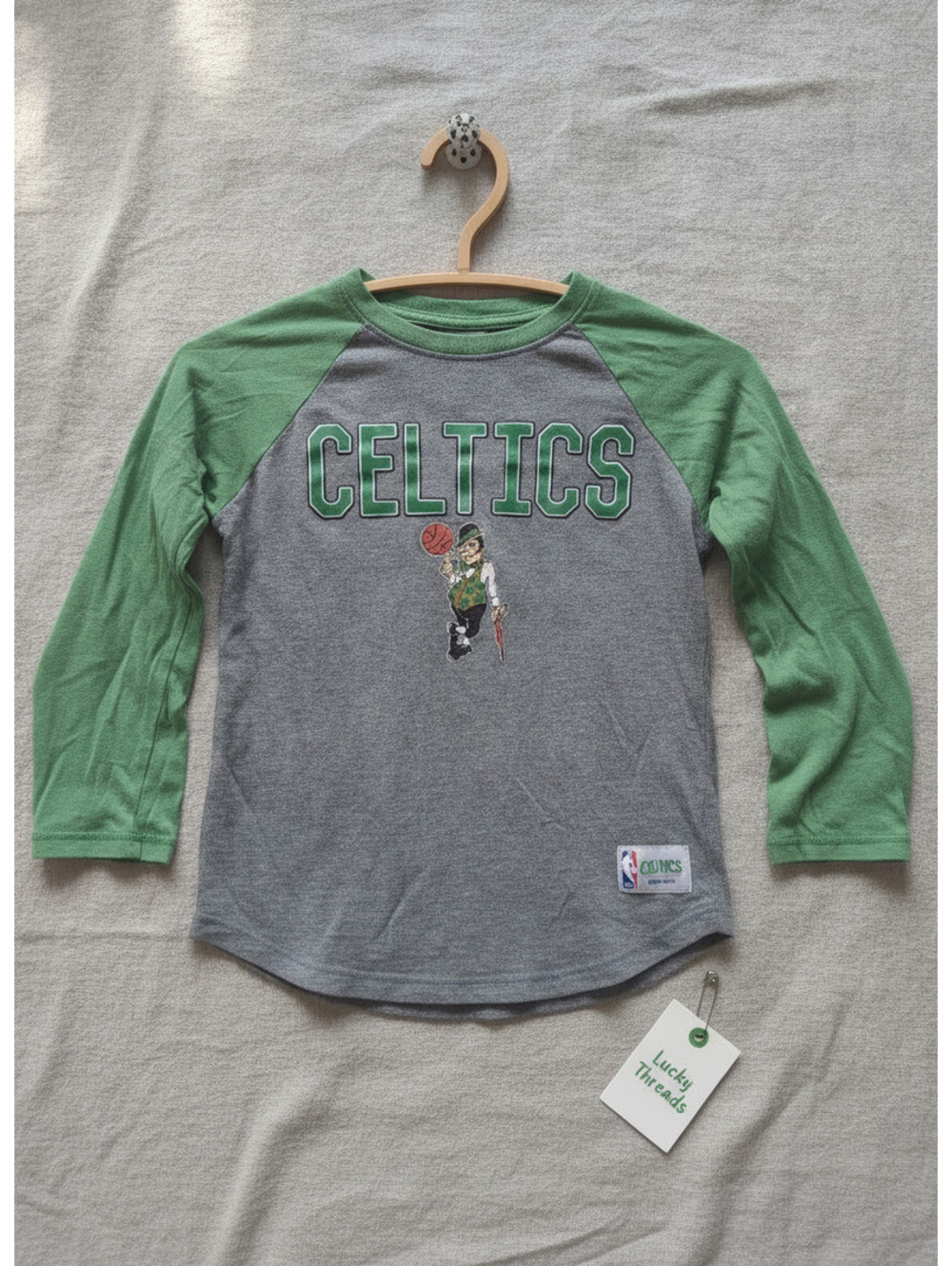 Boys NBA Boston Celtics Long Sleeve Raglan Shirt Size 6-7